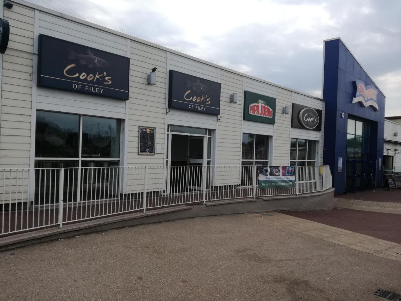 Happy Days Caravan Primrose Valley Filey Eksteriør billede