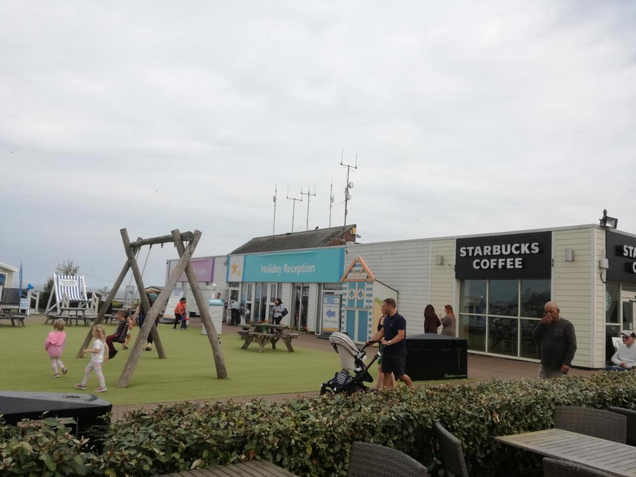 Happy Days Caravan Primrose Valley Filey Eksteriør billede