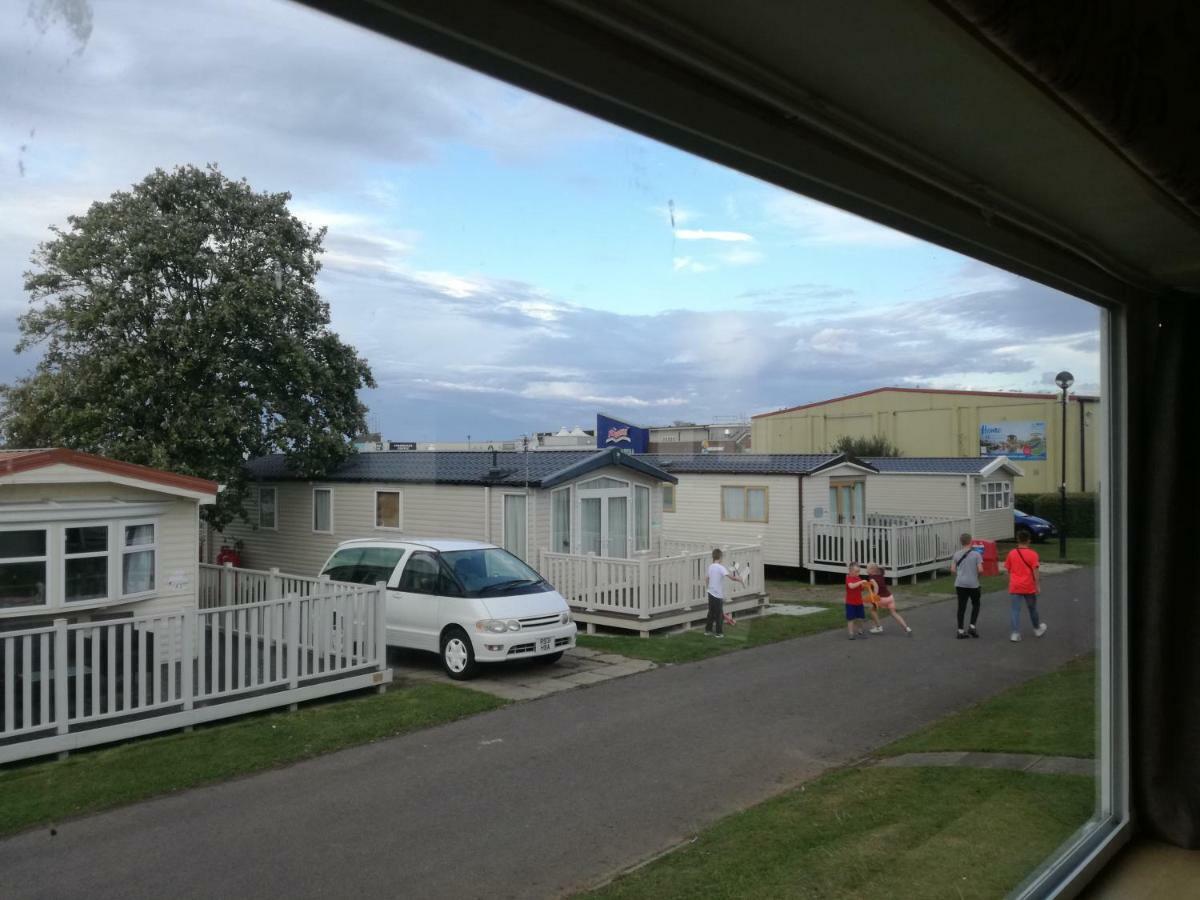 Happy Days Caravan Primrose Valley Filey Eksteriør billede